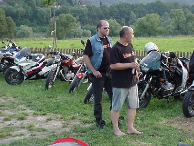 Petzb�r und Tarzan